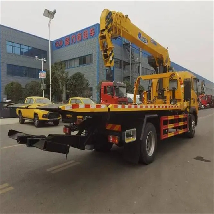 东海县附近小随车吊出租电话，轻松解决搬运烦恼